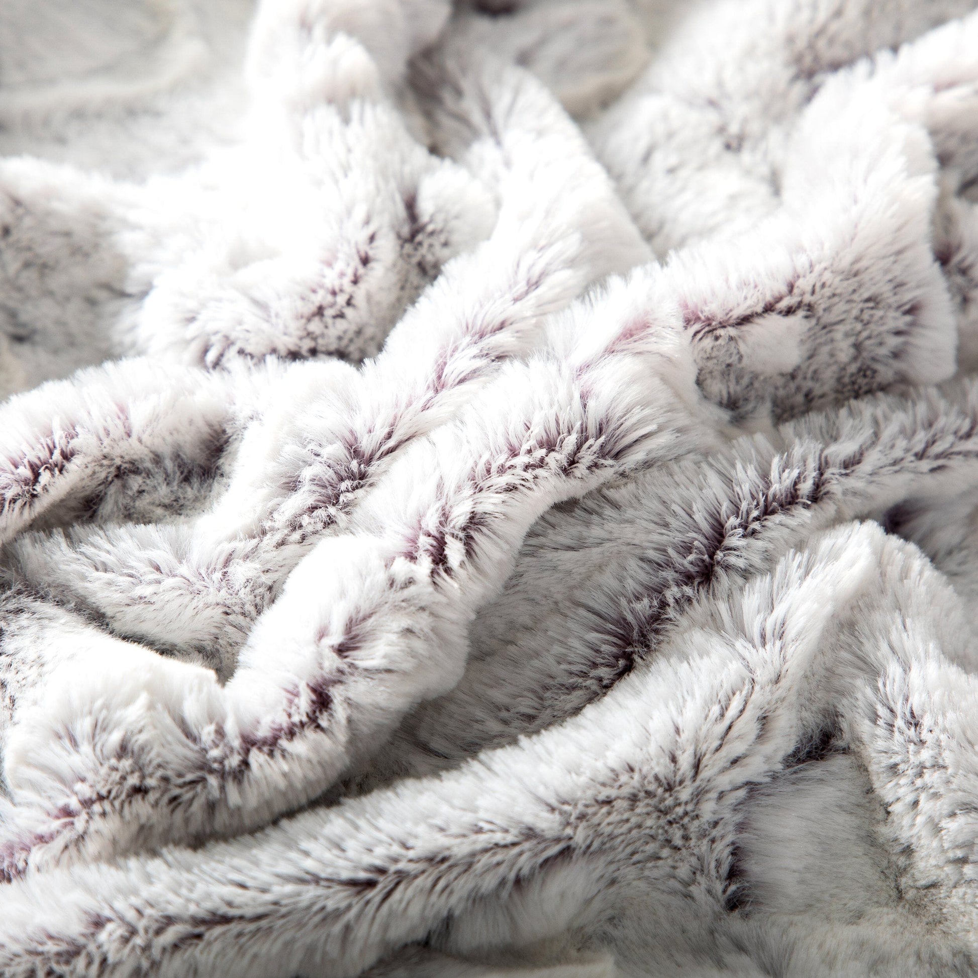 DaDa Bedding Luxury Dreamy Milky White & Purple Sherpa Backside Faux Fur Throw Blanket (M3395)-4