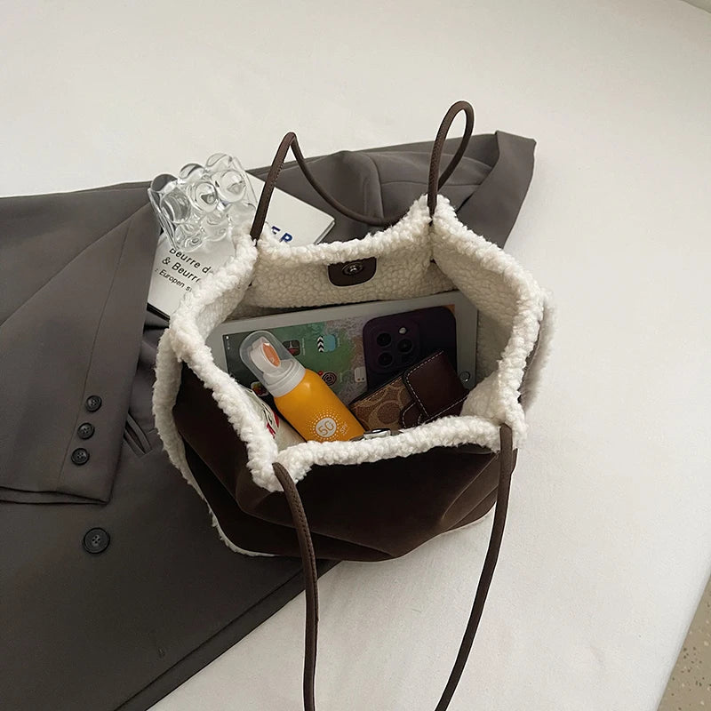 Autumn and Winter New Faux Suede Tote Bag Hand Bill Of Lading Shoulder Women's Bag Retro Simple Large Bag Tote bag Plush Edge